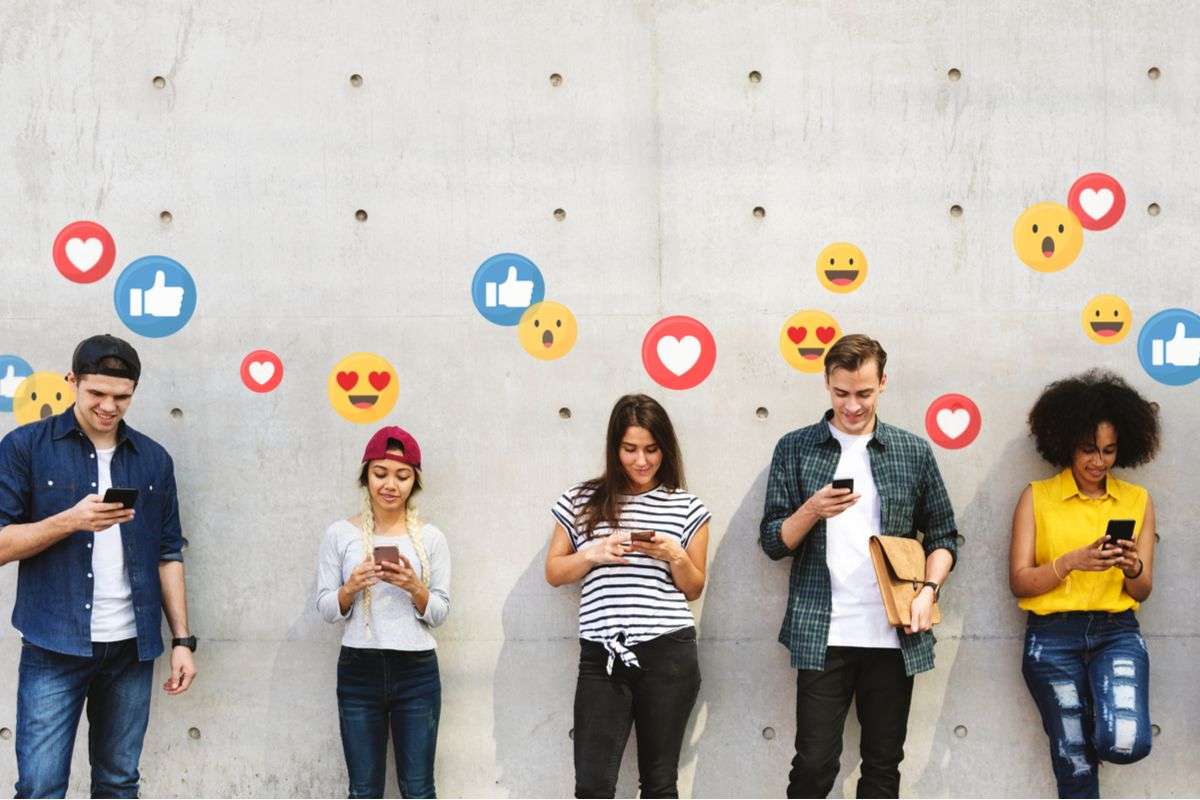 Social media branding